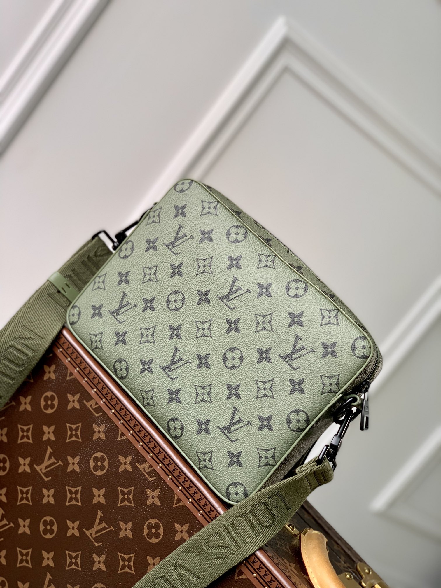 Mens LV Satchel bags